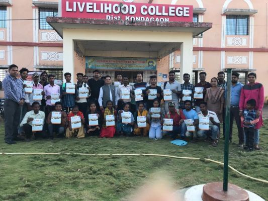 लाईवलीहुड कॉलेज में आयोजित प्लेसमेंट  कैंप में 31 अभ्यर्थियों का चयन