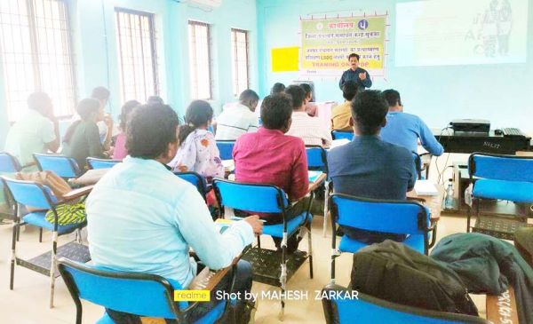 शिविर में दी पेशा अधिनियम की जानकारी 