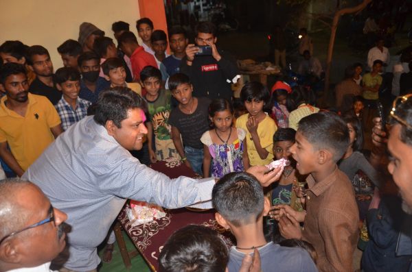मुदलियार को सीएम ने दी जन्मदिन की बधाई, निवास में उमड़ी भीड़