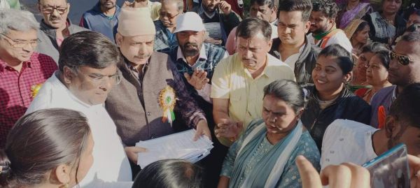 चेतावनी रैली, विधायक ने सैकड़ों स्थानीय बेरोजगार युवाओं के साथ भरी हुंकार