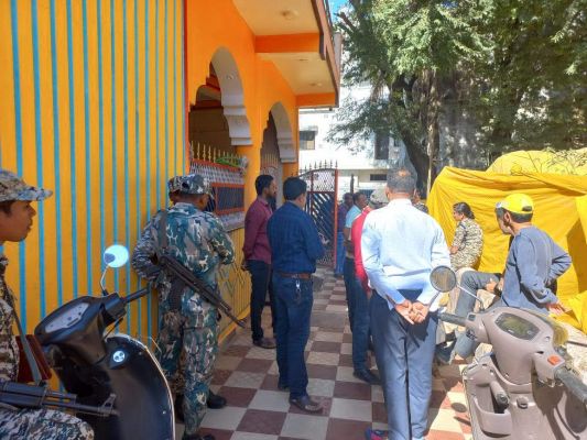 घर में मिली कारोबारी की लाश, हत्या की आशंका, जांच शुरू