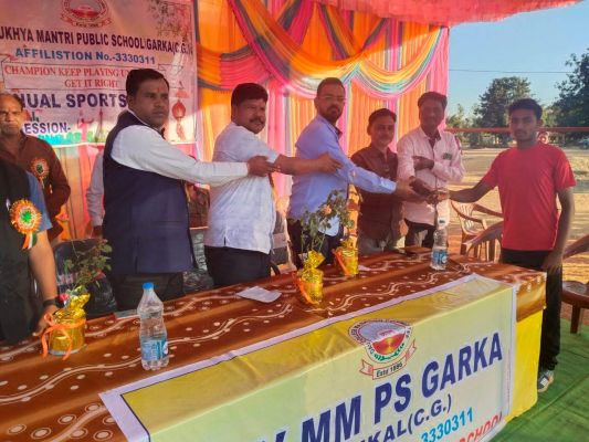 डीएवी स्कूल में दो दिनी खेल स्पर्धा का समापन, विजेता पुरस्कृत