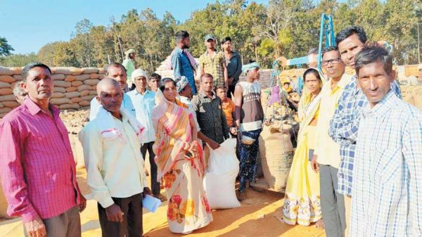 धान खरीदी केंद्र का  निरीक्षण