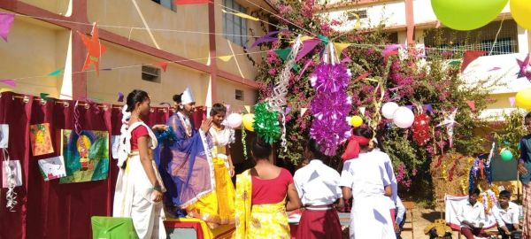 हर्षोल्लास से मना क्रिसमस, विशेष प्रार्थना सभा