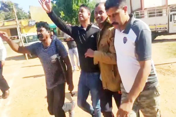 आपसी विवाद, सीएएफ जवान ने प्रधान आरक्षक  को मारी गोली, मौत 