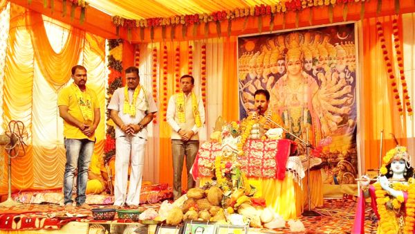 सांसारिक भवसागर को पार करने का माध्यम है भागवत कथा- पं. मुरलीधर