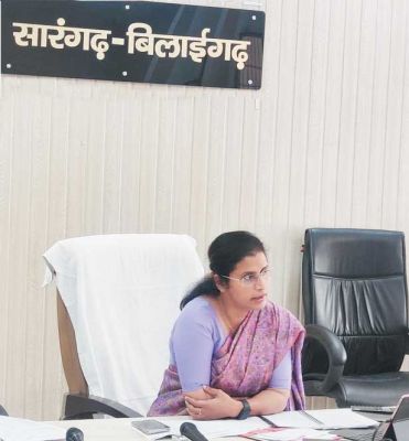 कलेक्टर ने छात्रावासों में किचन गार्डन बनाने दिए निर्देश