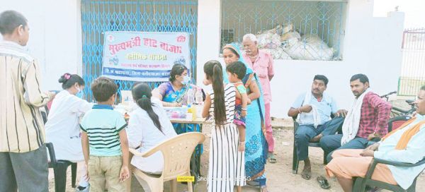 हाट बाजार क्लिनिक से मिल रही नि:शुल्क स्वास्थ्य सुविधा