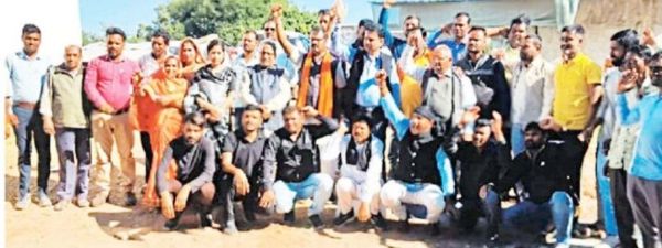 सीएम को काला झंडा दिखाने निकले भाजपा कार्यकर्ता हिरासत में