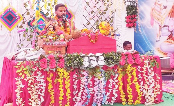 खुद के लिए नहीं बल्कि दूसरों के लिए जिएं- हुमेंद्र गिरी गोस्वामी