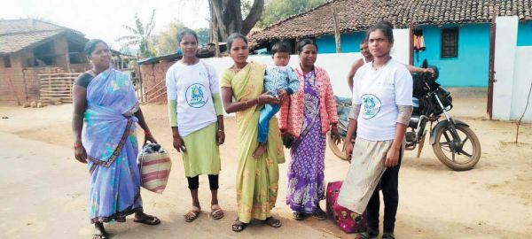 स्वयंसेवक ने कुपोषित बच्चों को किया एनआरसी में भर्ती
