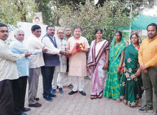  साहू समाज के प्रतिनिधि आमंत्रित करने राजधानी रायपुर पहुँचे