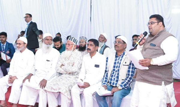 सीएम से मुस्लिम समाज के लोगों ने की मुलाकात