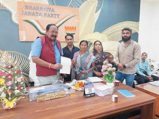 आदिवासी नेताओं से दुर्व्यवहार, सांसद ने कार्रवाई करने कहा