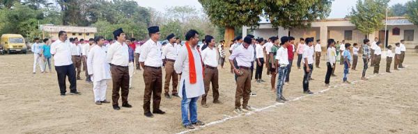 आरएसएस समाज के प्रति सदा सकारात्मक सोच रखता है-सिंह