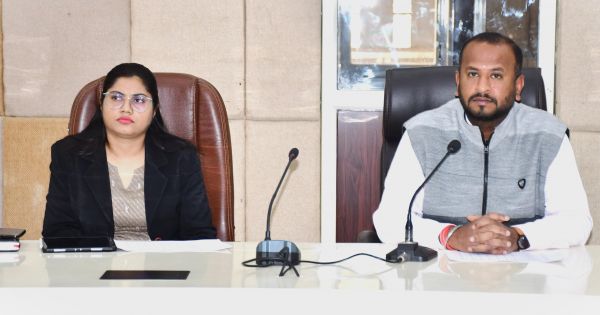 स्वास्थ्य रैंकिंग में बेहतर प्रदर्शन करने लक्ष्य के अनुरूप कार्ययोजना बनाकर करें काम-कलेक्टर