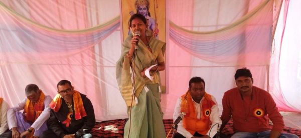 सत्य-निष्ठावान जीवन से ही मनुष्य संतुष्ट होता है- गीता