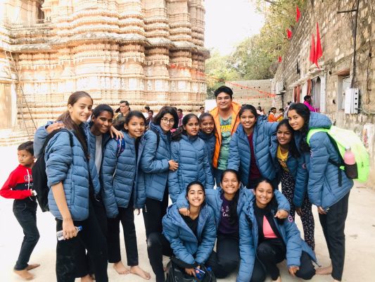डीपीएस में सांस्कृतिक कार्यक्रम, मां बम्लेश्वरी का दर्शन