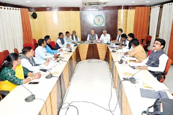 उर्दू- अरबी पढऩे वाले बच्चों को दी जाएंगी मुफ्त में किताबें, अकादमी की पहली बैठक में फैसला