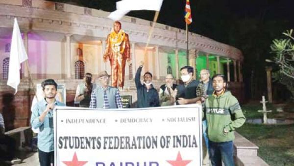 जनगीतों और विमर्श कर सफदर को किया याद