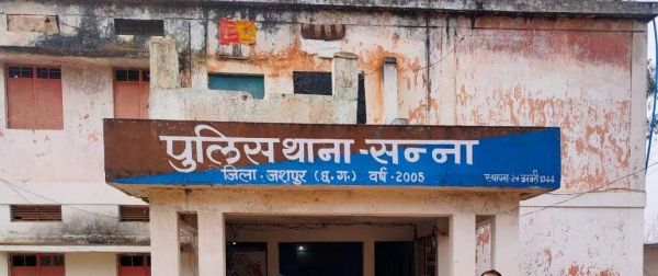 दीदी को पीटते देख नाबालिग ने की जीजा की हत्या 