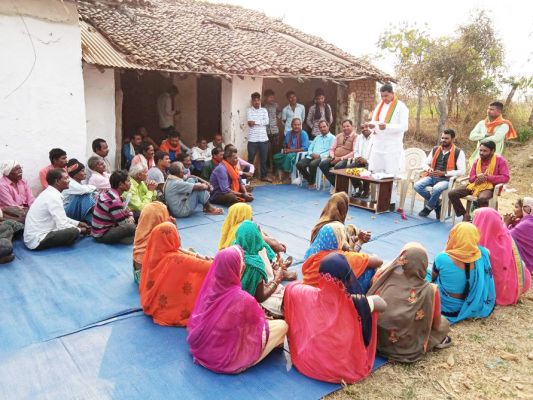 पीएम योजना को छत्तीसगढ़ के सीएम ने किया फेल - जंघेल , ठाकुरटोला में नुक्कड़ सभा का आयोजन