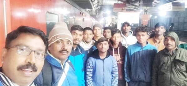चयनित खिलाड़ी नादेड़ के लिए हुए रवाना