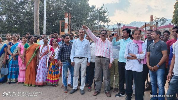 सर्व आदिवासी समाज द्वारा बुलाए बंद  का बचेली में दिखा व्यापक असर