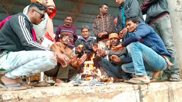 उत्तर की सर्दीली हवाओं ने ठिठुरन को दी रफ्तार