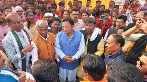 मिशनरियों पर जमकर बरसे आदिवासी नेता