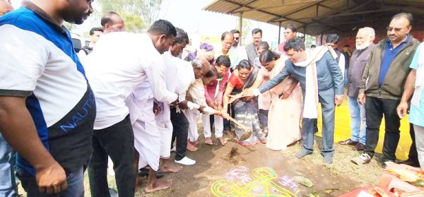 मरकाम ने बंग समाज, विश्वकर्मा समाज, दर्जी समाज और मुस्लिम समाज को दिया समाजिक भवन की सौगात