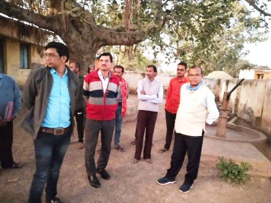 उप चुनाव संबंधी ली जानकारी