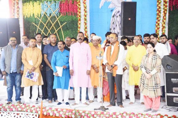 पहले दिन की कथा में जया किशोरी ने दिया सत्य पर जोर