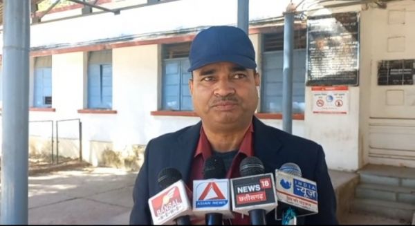 निरीक्षण करने पहुंचे प्रभारी जेल अधीक्षक व डिप्टी कलेक्टर से नशे में धुत सहायक जेलर ने की बदसलूकी