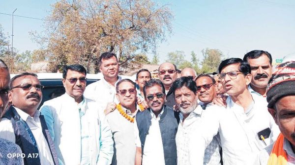 नवापारा में राष्ट्रीय अध्यक्ष जयदत्त का स्वागत