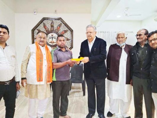 गौसेवक संदीप के परिजनों को रमन ने दी सांत्वना