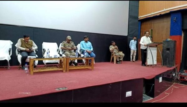 सामाजिक सौहार्द व शांति स्थापित करने चर्चा, हिंसा को बढ़ावा न देने की ली शपथ