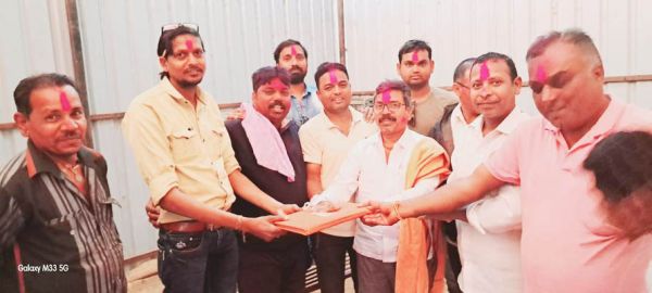 त्रिवेणी संगम थोक सब्जी विक्रेता संघ के अध्यक्ष बने अशोक