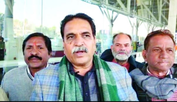 148 कामों में हेराफेरी के दस्तावेज लेकर दिल्ली गए भाजपाई