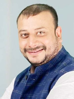 रमन की राजनीति बचाने गली-गली घूम रही भाजपा-द्विवेदी