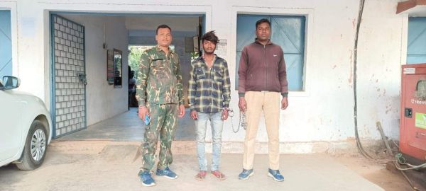 मोबाइल लूट का  आरोपी पकड़ाया