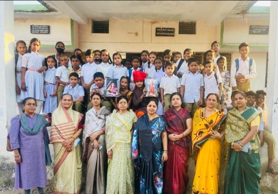 छत्तीसगढ़ मराठा समाज महिला प्रकोष्ठ ने जीजा माता एवं स्वामी विवेकानंद की मनाई जयंती