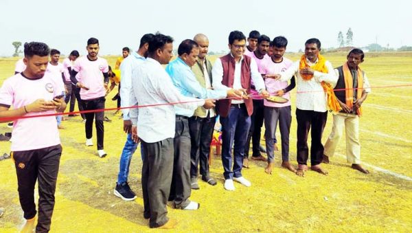 मन के हारे हार, मन के जीते जीत-देवांगन दो दिवसीय राज्यस्तरीय खो-खो टूर्नामेंट का उद्घाटन 