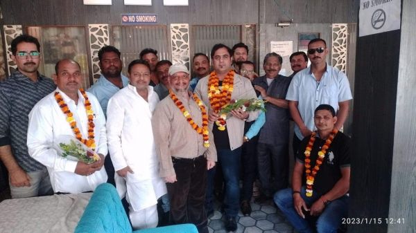 जिला वेटलिफ्टिंग संघ के अध्यक्ष बने अमित सचिन चुने गए अशोक