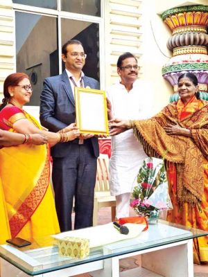 एक करोड़ श्रीविष्णु सहस्त्रनाम जाप को वर्ल्ड रिकॉर्ड सर्टिफिकेट