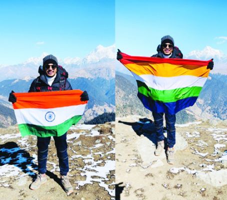 12 हजार फीट ऊंची चोटी पर जैनम ने लहराया तिरंगा  उत्तराखंड के ब्रम्हताल की चढ़ाई तीन दिन में की पूरी