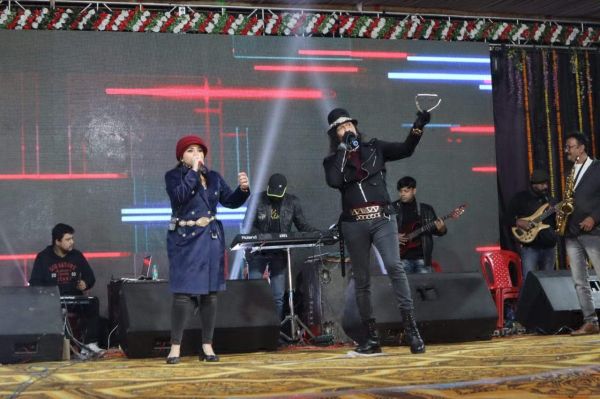 झुमका जल महोत्सव में हजारों उमड़े, छत्तीसगढ़ी गीतों पर थिरके कदम