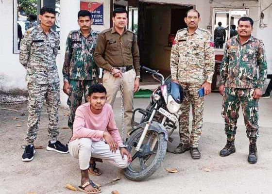 बाइक चोरी का आरोपी गिरफ्तार 