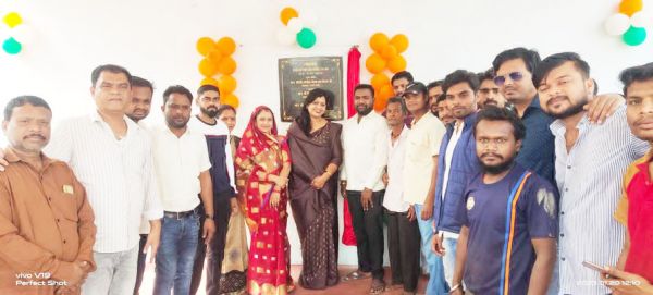 विधायक ने किया रंगमंच का उद्घाटन