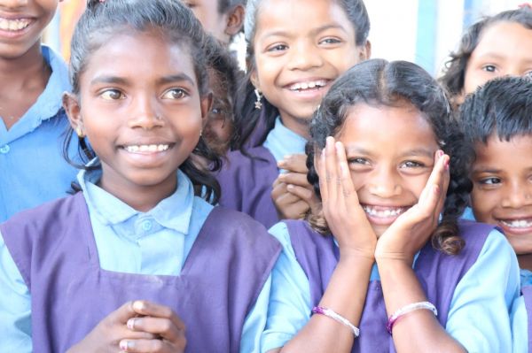 बदलता बीजापुर: 20 साल बाद जब बनती दिखी सडक़ तो बच्चों ने कहा ‘बनेगी सडक़’ पढ़ेंगे हम